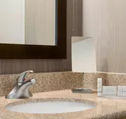 Courtyard by Marriott Springfield hotel detail image 7