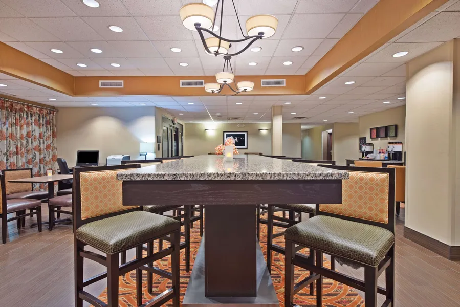 Hampton Inn Winfield/teays Valley hotel detail image 6