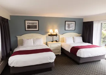 Weathervane Terrace Inn and Suites hotel thumbnail 7