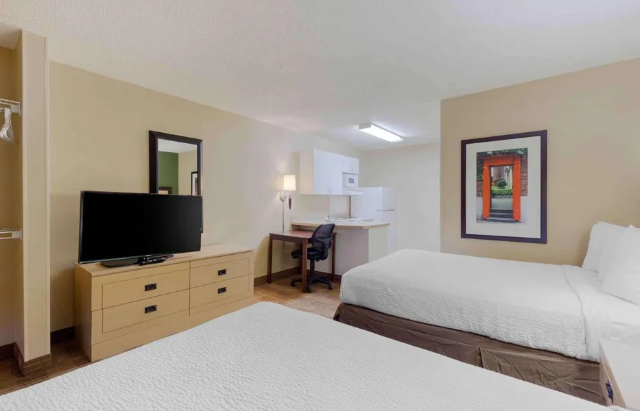Extended Stay America Select Suites Fayetteville Owen Dr hotel detail image 2
