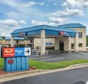 Econo Lodge Fayetteville I-95 hotel detail image 4
