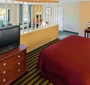 Clarion Hotel Palmer Inn hotel detail image 3