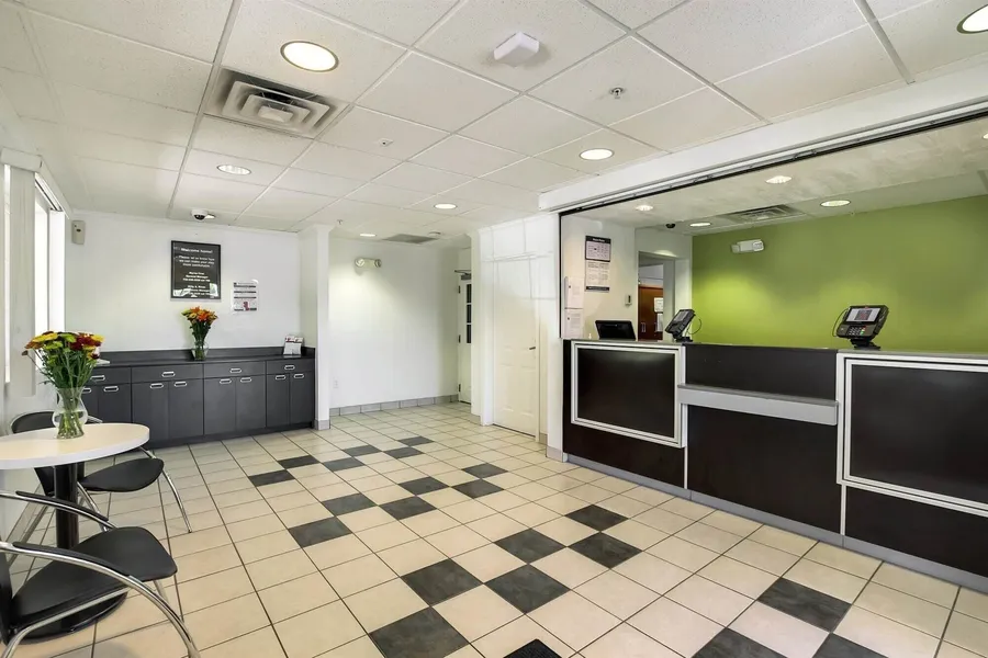 Studio 6 East Brunswick, NJ - NYC Area hotel detail image 6