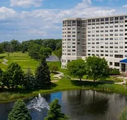 Hilton Chicago/Oak Brook Hills Resort & Conference Center hotel detail image 3