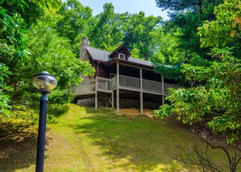 Highland Hills Motel and Cabins – A Master Hosts Resort hotel thumbnail 2
