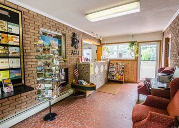 Highland Hills Motel and Cabins – A Master Hosts Resort hotel thumbnail 4