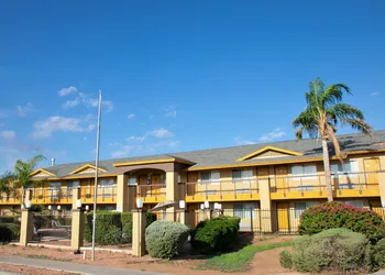 Americas Best Value Inn - Phoenix AZ hotel thumbnail 4