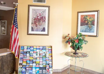Americas Best Value Inn - Phoenix AZ hotel thumbnail 8