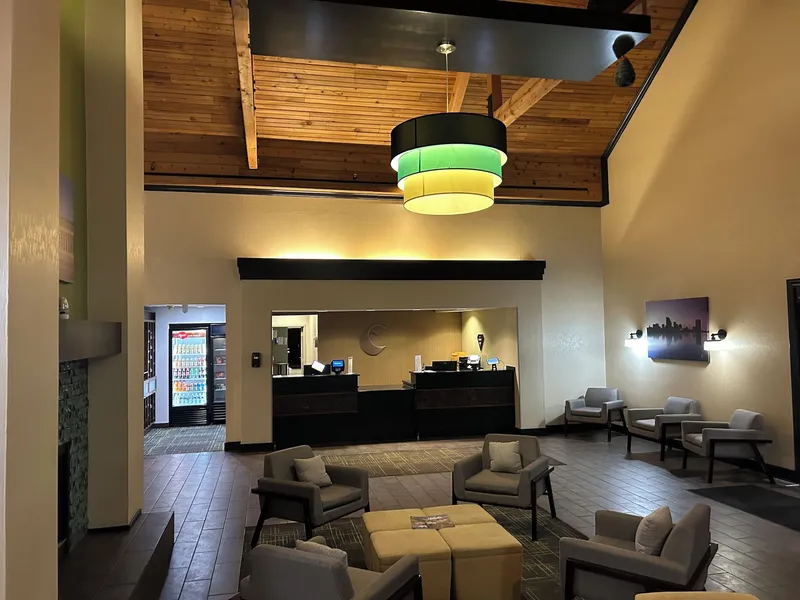 Comfort Inn & Suites Toledo North hotel detail image 6