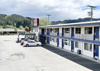 Economy Inn Reedsport hotel thumbnail 6