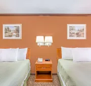 Days Inn by Wyndham Bishop hotel detail image 7