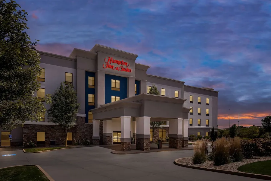 Hampton Inn & Suites Canton hotel detail image 2