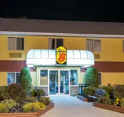 Super 8 by Wyndham Medina hotel detail image 3