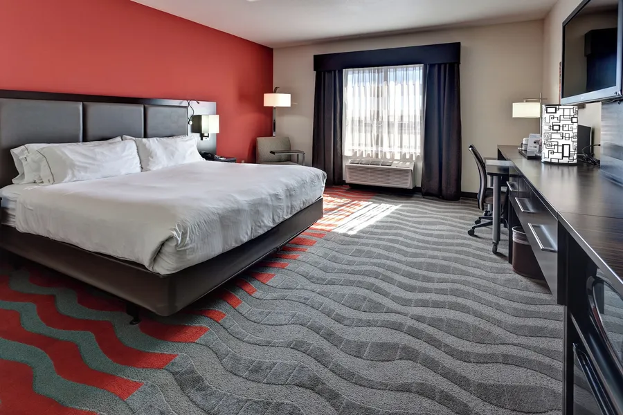 Holiday Inn Express & Suites Wichita Northwest by IHG hotel detail image 6