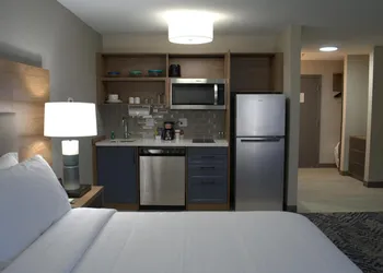 Candlewood Suites Wichita Northwest By IHG hotel thumbnail 4