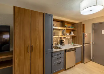 Candlewood Suites Wichita Northwest By IHG hotel thumbnail 7