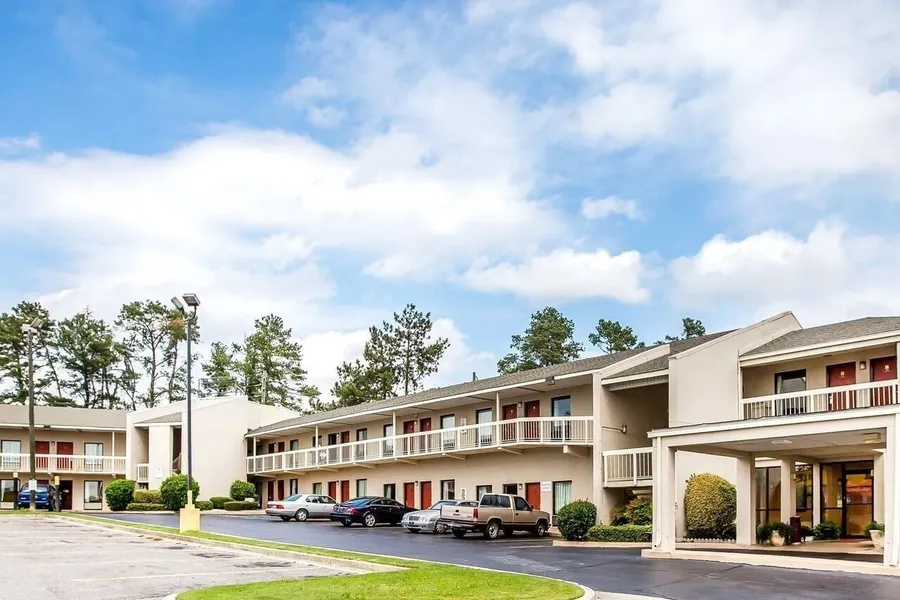 Budgetel Inn & Suites hotel detail image 2