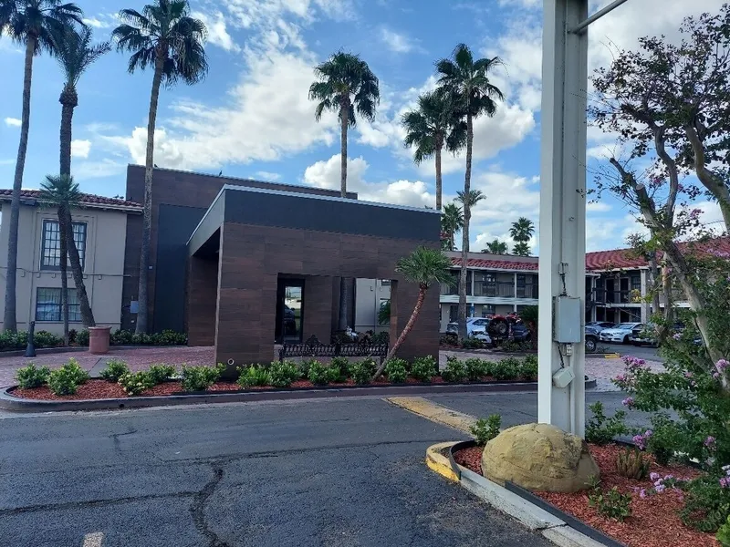 La Quinta Inn by Wyndham Laredo I-35 hotel detail image 6