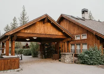 Chalet View Lodge hotel thumbnail 3
