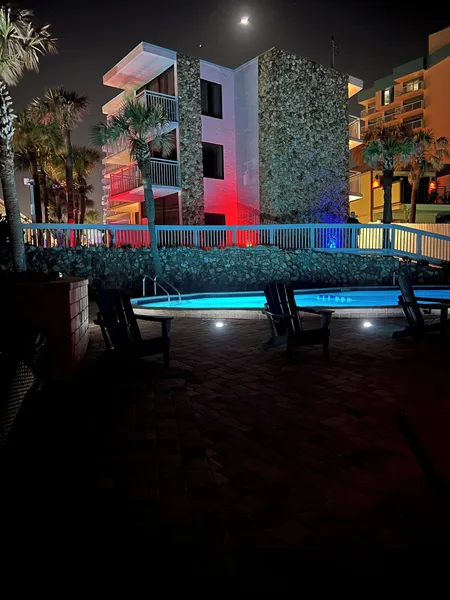 Flamingo Inn Beachfront hotel detail image 6