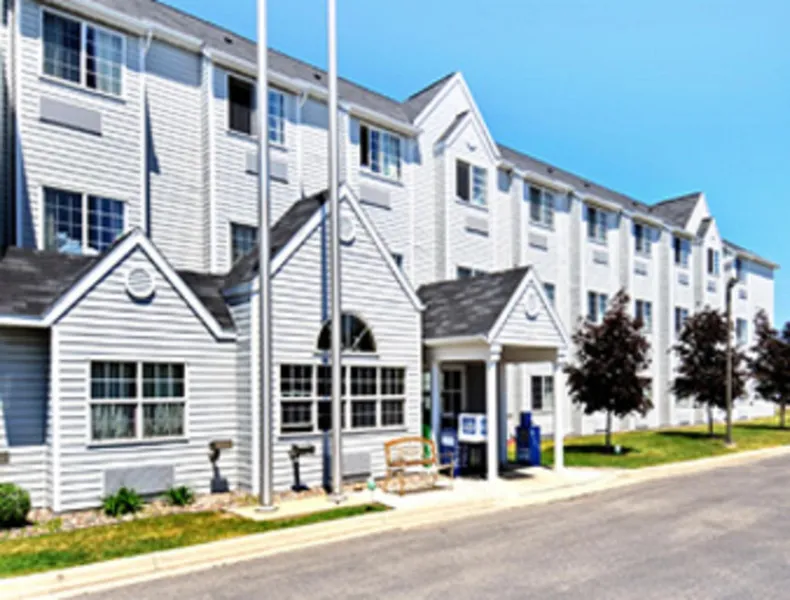 Microtel Inn & Suites by Wyndham Rochester North Mayo Clinic hotel detail image 2