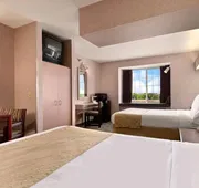 Microtel Inn & Suites by Wyndham Rochester North Mayo Clinic hotel detail image 7