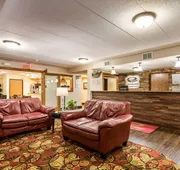 Econo Lodge Mayo Clinic Area hotel detail image 4