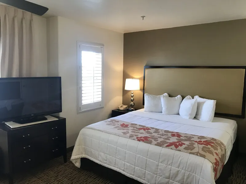 Hawthorn Suites by Wyndham Victorville hotel detail image 6