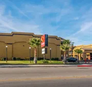 Econo Lodge Hesperia - Victorville I-15 hotel detail image 5