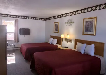 Budget Host Cloverland Motel hotel thumbnail 5