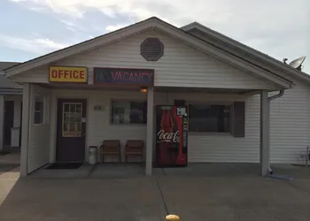 Super 7 Motel Sedalia hotel thumbnail 3