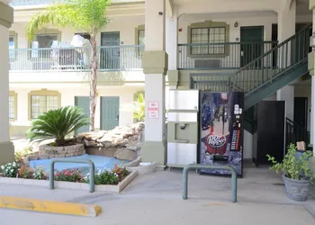 Scottish Inns & Suites at NRG Park hotel thumbnail 3
