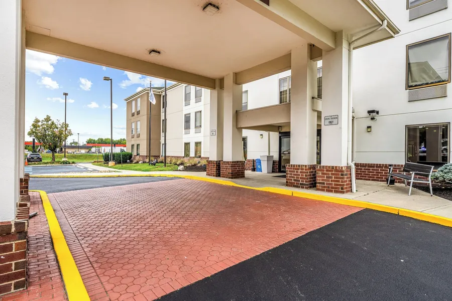 Holiday Inn Express Hotel & Suites Carneys Point by IHG hotel detail image 2