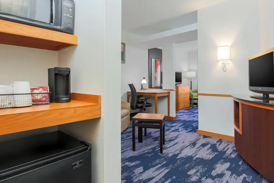 Fairfield Inn & Suites Mahwah hotel detail image 6