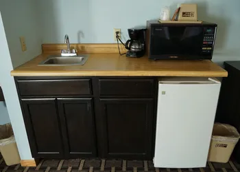 Budget Host Inn Fridley hotel thumbnail 6
