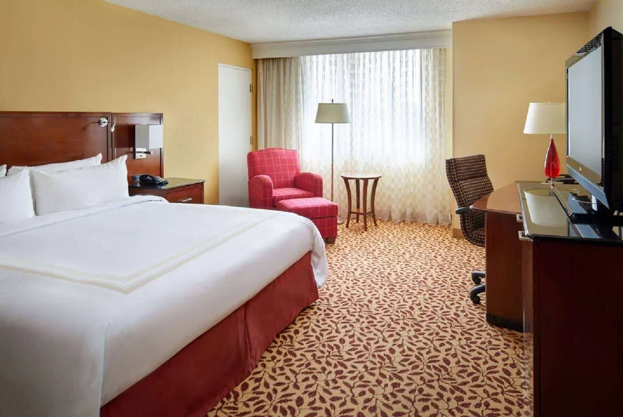 Wyndham Cleveland Airport hotel detail image 6