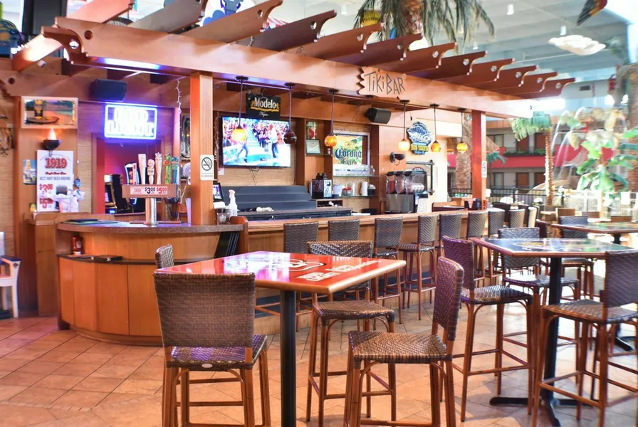 Ramada by Wyndham Sioux Falls Airport-Waterpark & Event Ctr hotel detail image 6