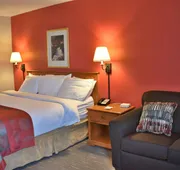 Ramada by Wyndham Sioux Falls Airport-Waterpark & Event Ctr hotel detail image 7