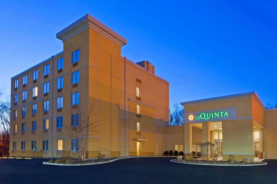 La Quinta Inn & Suites by Wyndham Danbury hotel detail image 2