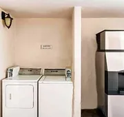 Econo Lodge hotel detail image 4