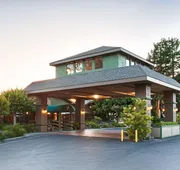 Best Western Plus Forest Park Inn hotel detail image 7