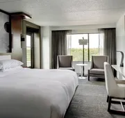 Marriott East Lansing at University Place hotel detail image 7