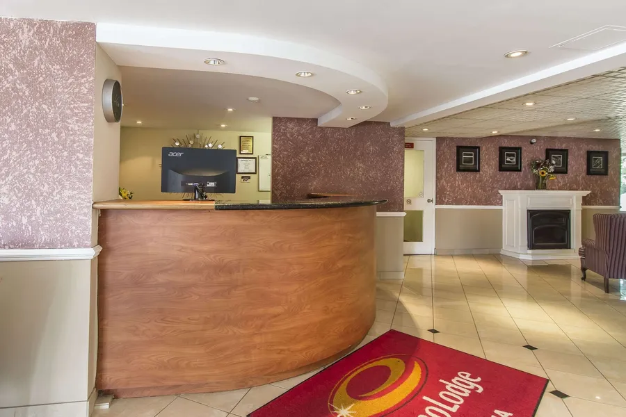 Econo Lodge Orillia hotel detail image 6