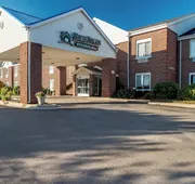 HomeTowne Studios by Red Roof East Lansing - Okemos hotel detail image 3