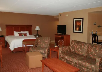 Hampton Inn Peoria-East at the Riverboat Casino hotel thumbnail 8