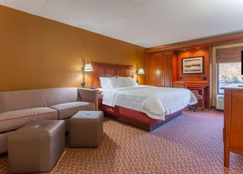 Hampton Inn Peoria-East at the Riverboat Casino hotel thumbnail 8