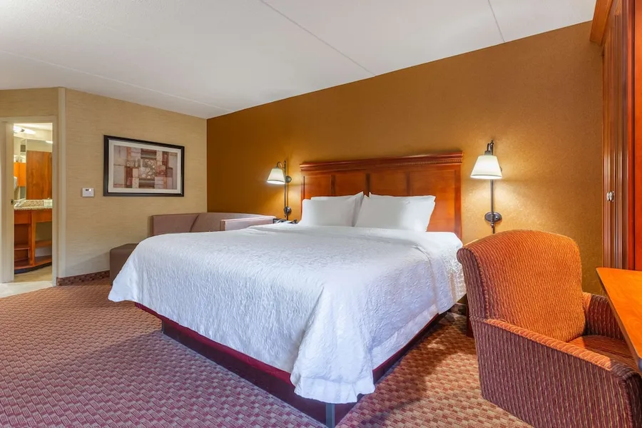 Hampton Inn Peoria-East at the Riverboat Casino hotel detail image 6