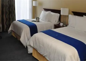Umass Lowell Inn And Conference Center hotel thumbnail 3