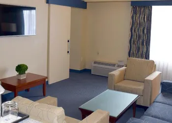 Umass Lowell Inn And Conference Center hotel thumbnail 6