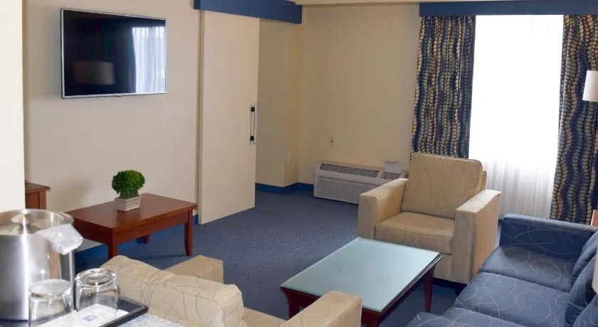Umass Lowell Inn And Conference Center hotel detail image 6